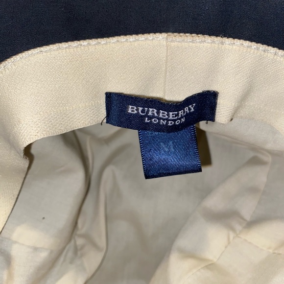 Authentic Burberry Bucket Hat - Picture 3 of 3